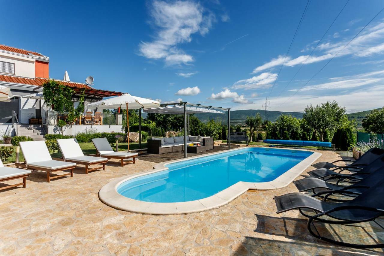 Luxury Villa Nadalina-Dicmo Dugopolje Extérieur photo