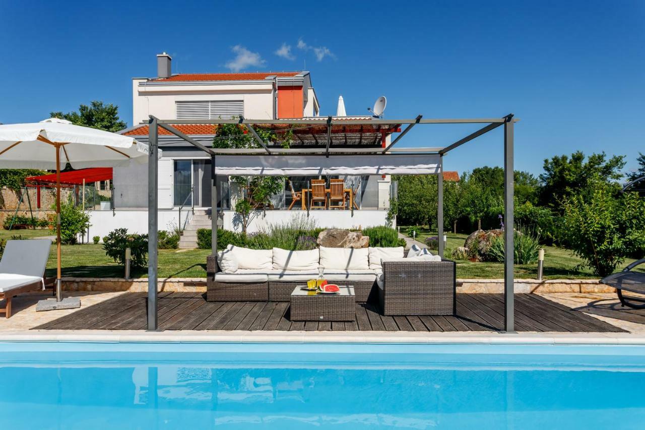 Luxury Villa Nadalina-Dicmo Dugopolje Extérieur photo