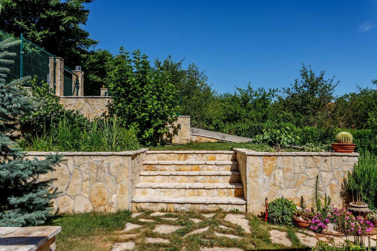 Luxury Villa Nadalina-Dicmo Dugopolje Extérieur photo